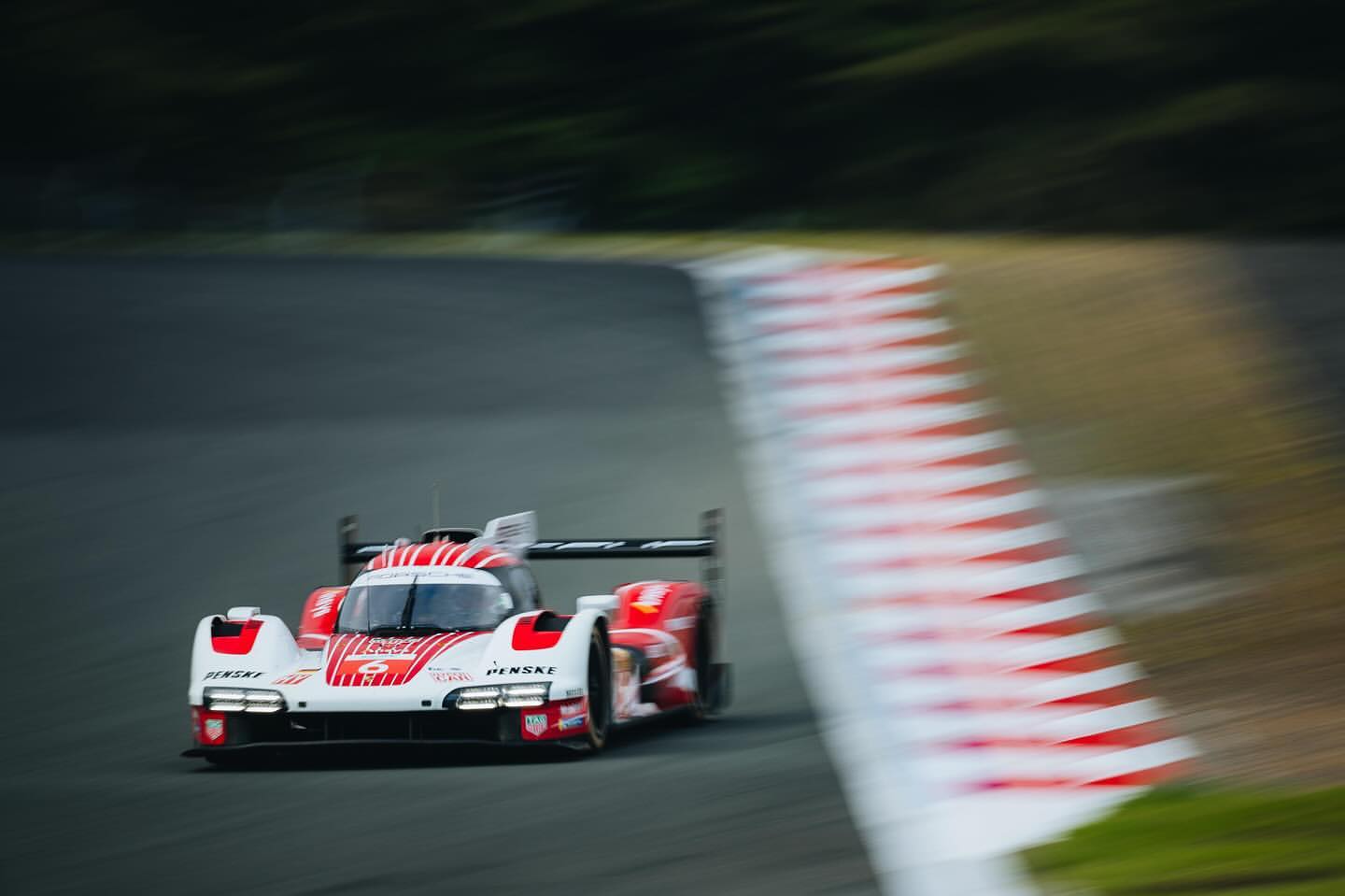 André Lotterer ve Ekibi Fuji'deki Yarışta 5. Sırada Yer Alıyor