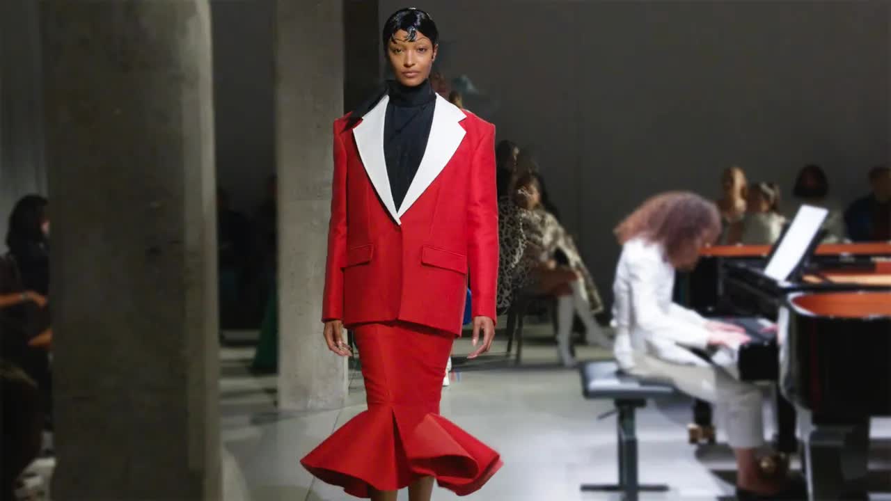 Marni, 2025 İlkbahar-Yaz Koleksiyonunu Milano Moda Haftası'nda Tanıttı