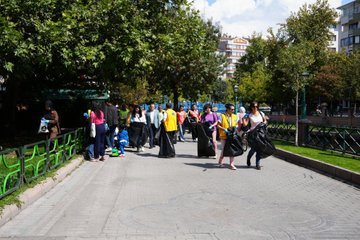 Eskişehir Büyükşehir Belediyesi Dünya Temizlik Günü'nde Anlamlı Bir Etkinlik Gerçekleştirdi