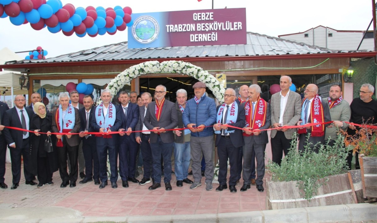 Gebze Beşköylüler Derneği Yeni Hizmet Binasını Açtı