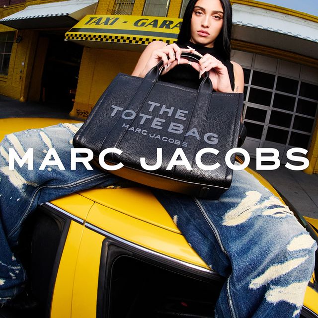 Marc Jacobs Essentials Koleksiyonu ve The Tote Bag Modeli