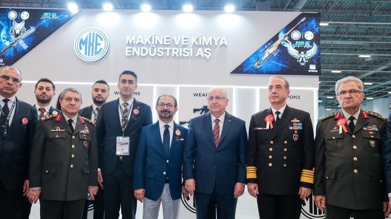 MKE, SAHA EXPO'da Milli Savunma Bakanı ve Kuvvet Komutanlarıyla Buluştu