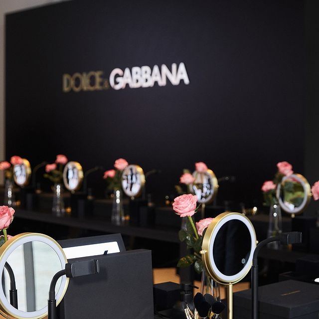 Son Dakika: Dolce&Gabbana Beauty, Seul'de Rose Glow Cushion Foundation Ürününü Tanıttı