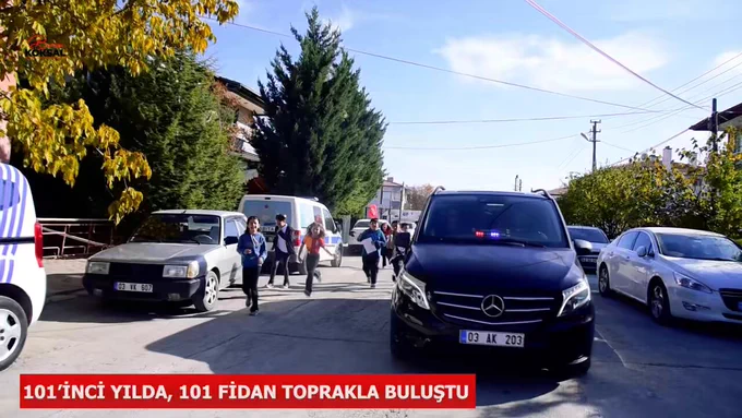 Afyonkarahisar Belediyesi, Doğayı Korumak İçin Fidan Dikim Etkinliği Düzenledi