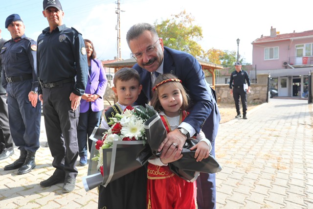 Valimiz Sayın Hüseyin Aksoy Seyitgazi İlçesine Ziyaret Gerçekleştirdi