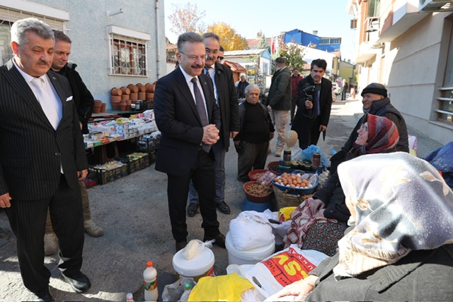 Valimiz Sayın Hüseyin Aksoy, Semt Pazarını Ziyaret Etti