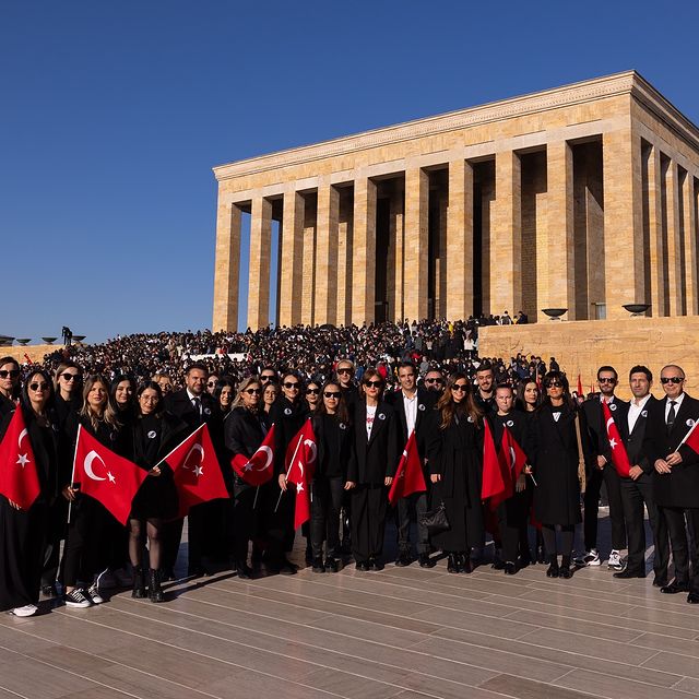 Koton Ailesi Atatürk'ü Anmak İçin Anıtkabir'de Buluştu