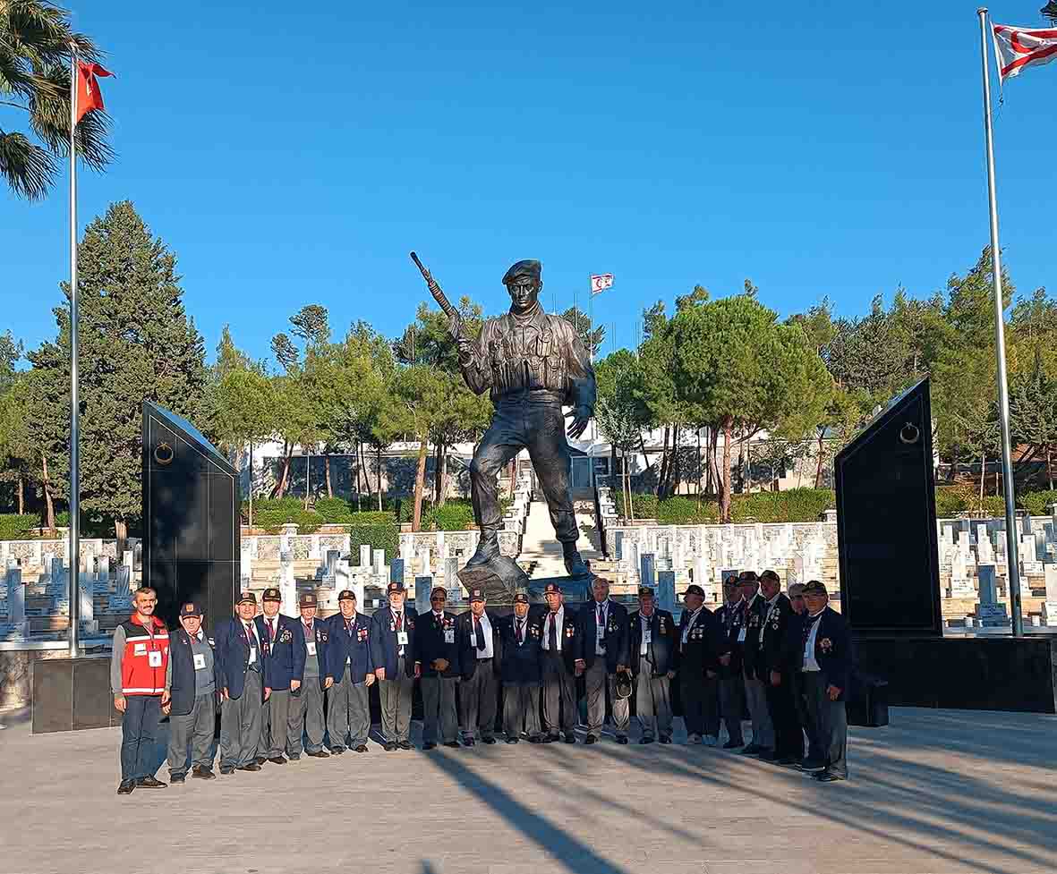 21 Muharip Gazi Kıbrıs'ın Fatihleri Topraklarda