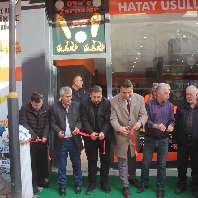 Belediye Başkan Yardımcısı Mehmet Emin Kalender, Yeni İşletmenin Açılışında Destek Verdi