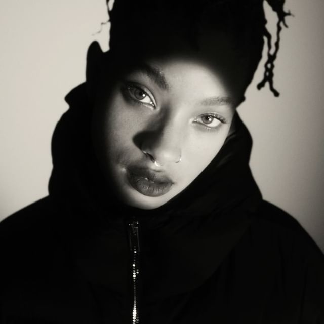 Moncler ve Willow Smith Yeni Bir İş Birliğiyle Koleksiyonlarını Tanıttı