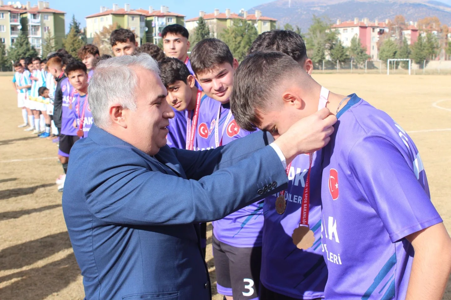 Kaymakamımız Kemal DURU, Okul Sporları A Lig Futbol Genç Erkekler 3.lük 4.lük Final Müsabakasında Bulundu