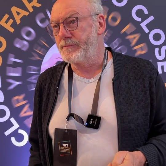 Liam Cunningham Genç Belgeselcilerle Buluşuyor