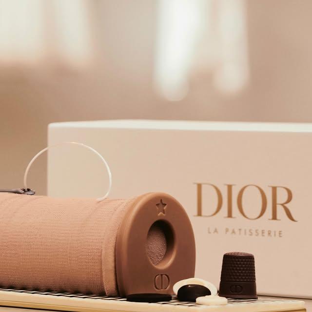 Dior'dan Yeni Yıl Özel Tatlısı: Lezzetli Yule Log