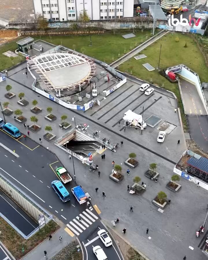 İstanbul Büyükşehir Belediyesi, Metro Çıkışlarını Estetik Bir Hâle Getiriyor