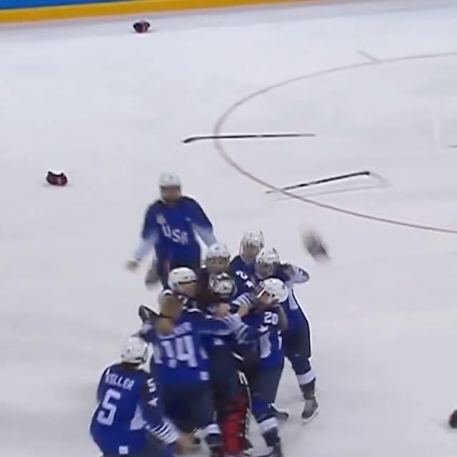 ABD Kadın Buz Hokeyi Takımı PyeongChang Kış Olimpiyatlarında Altın Madalya Kazandı