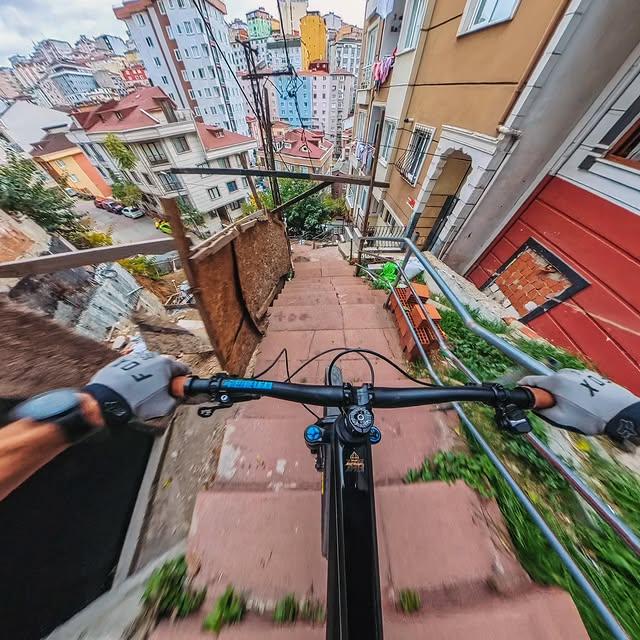 Freeride ve Urban Downhill: Bisiklet Tutkunlarının Adrenalin Dolu Serüveni