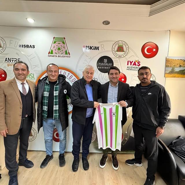 TFF Futbol Gelişim Direktörü, Genç Futbolcuları Ziyaret Etti