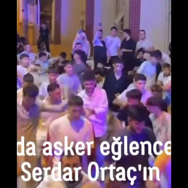 Askerlik Hizmetini Tamamlayan Gençlere Özel Serdar Ortaç Konseri