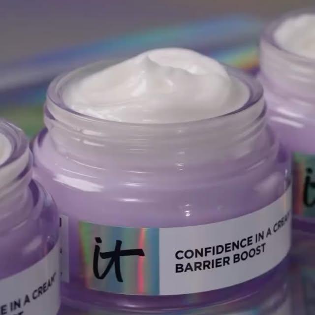 IT Cosmetics, Confidence In A Cream Barrier Boost'u Tanıttı