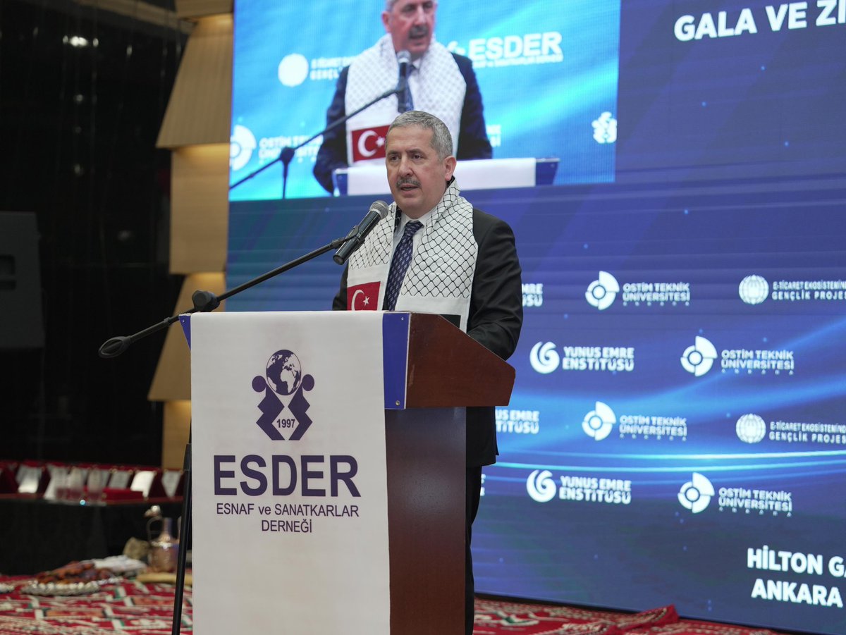 Esnaf ve Sanatkârlar Derneği (ESDER) tarafından düzenlenen Uluslararası E-Ticaret Gala ve Zirve Programı