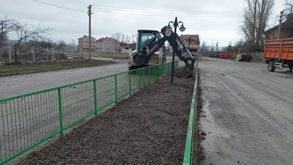 İnönü Belediyesi Bahçelievler Caddesi'nde Bakım ve Onarım Çalışmalarına Başladı