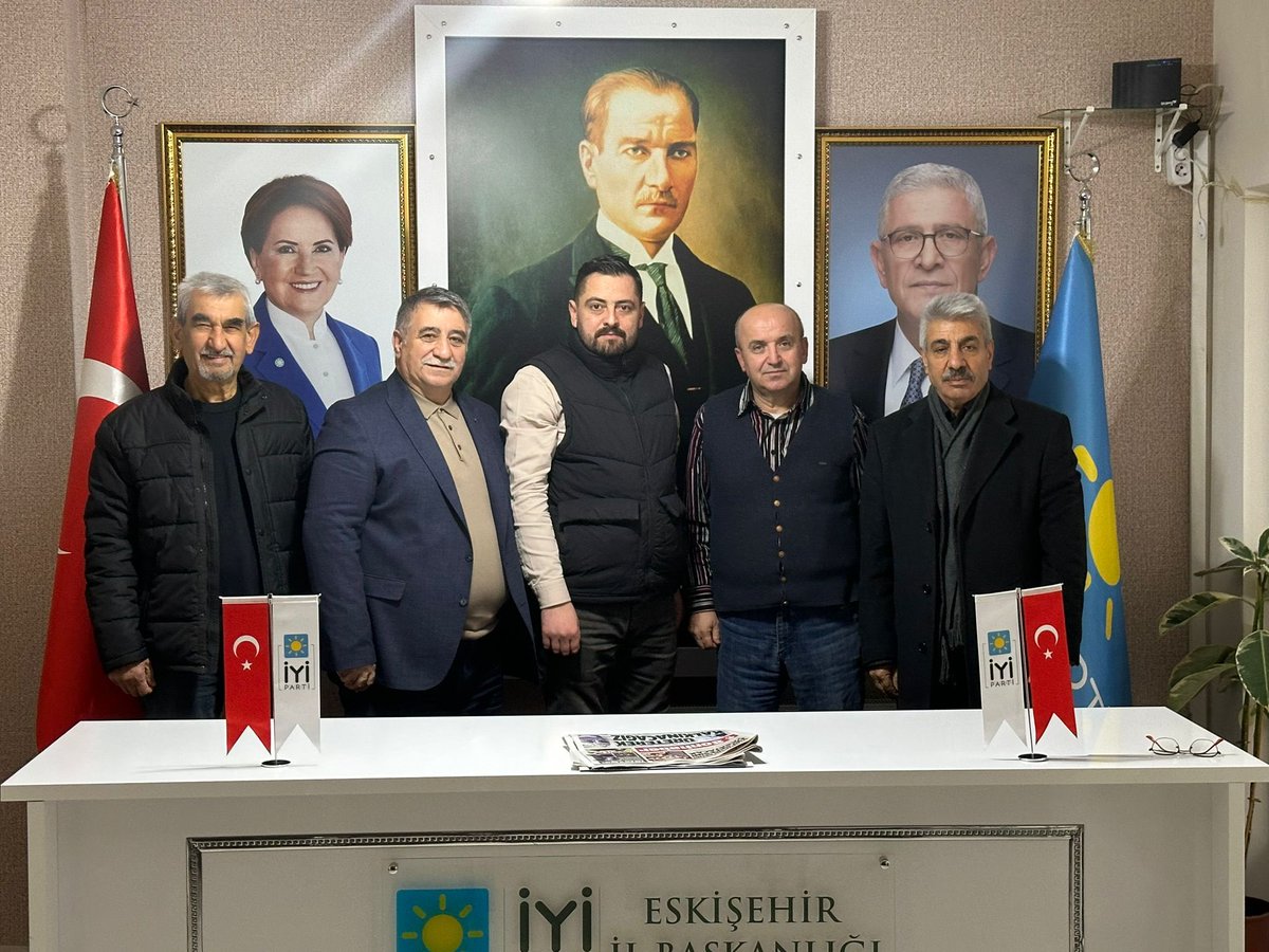 İYİ Parti Eskişehir İl Başkanlığı, Gazeteci Ertuğrul Kalafat'ı Misafir Etti