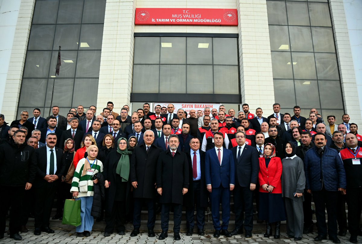 Tarım ve Orman Bakanı İbrahim Yumaklı, Muş ilinde Aile Bağlarını Güçlendirmek İçin Buluştu