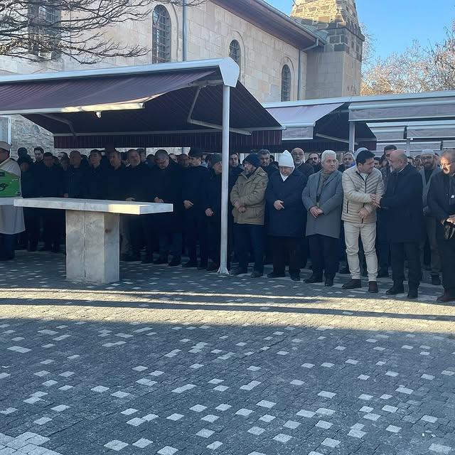 Mustafa Kardaş'ın Annesi Hatice Kardaş Son Yolculuğuna Uğurlandı