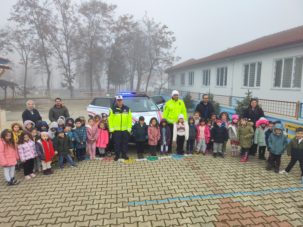 Sinanpaşa Anaokulu'nda Trafik Güvenliği Eğitimi Verildi