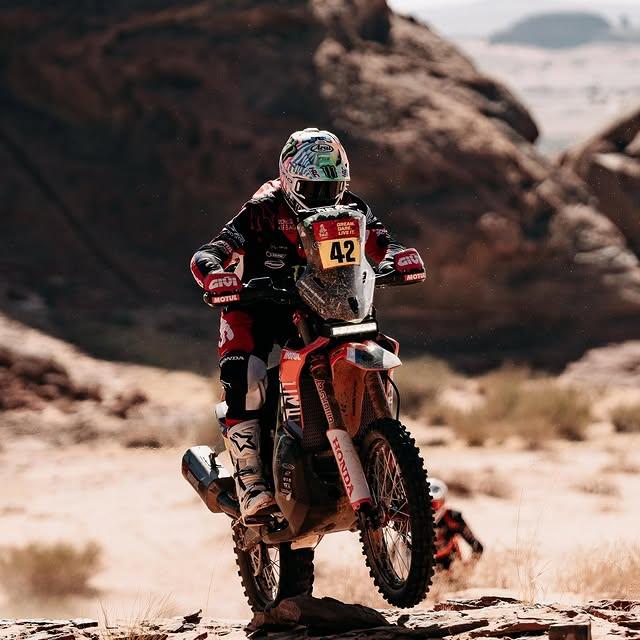 Fransız sürücü, Dakar Rallisi’nde zafer elde etti