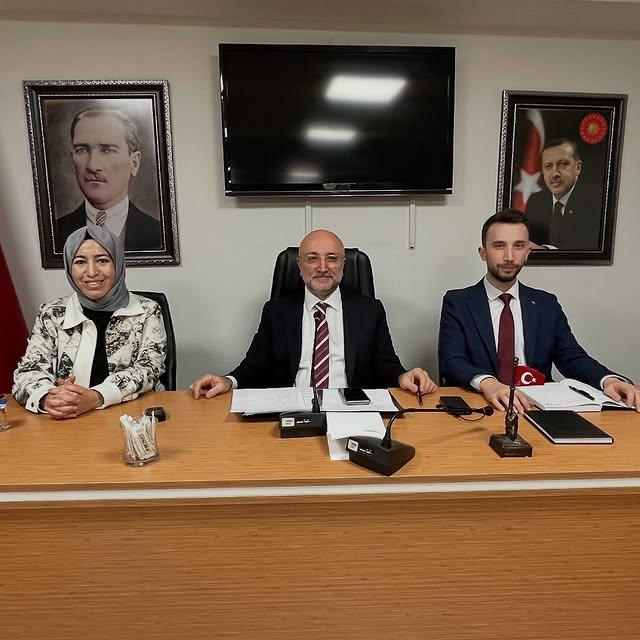 AK Parti Afyonkarahisar Toplantısında Vefa Vurgusu ve Birlik Mesajı