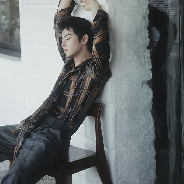 Cha Eun Woo, Elle Korea Kapak Yıldızı Oldu