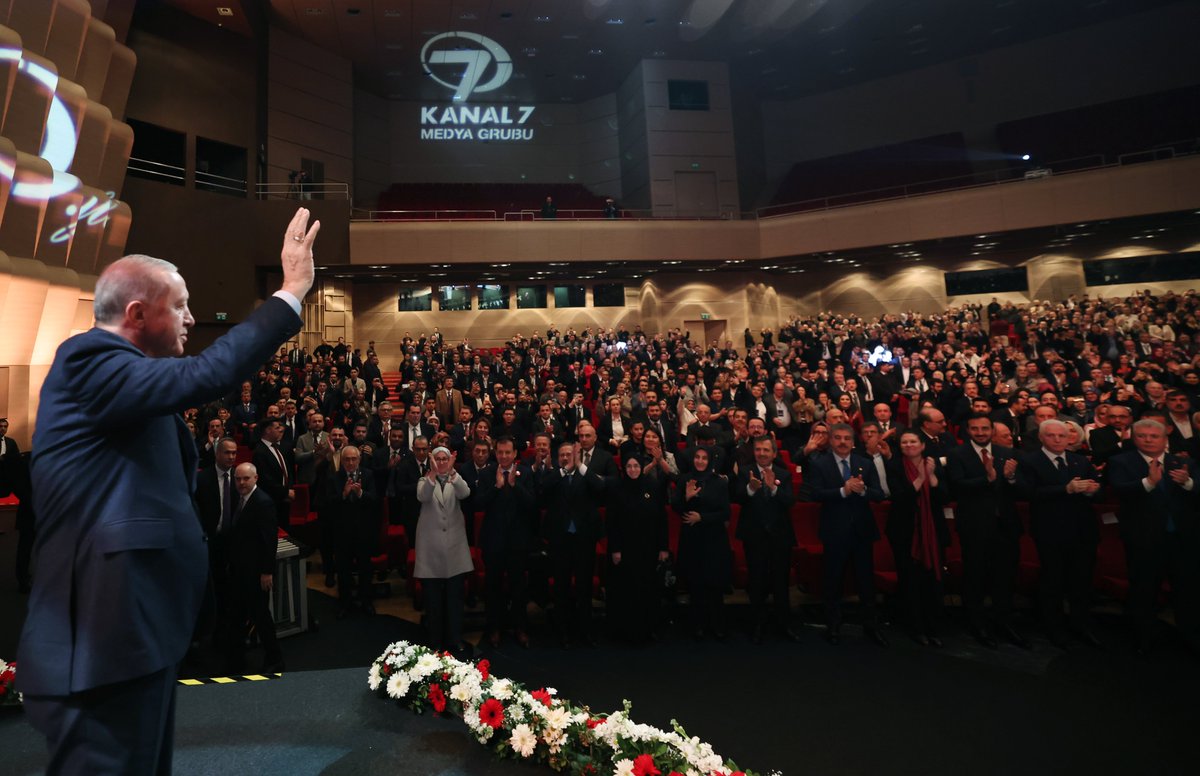 Türkiye Cumhurbaşkanı Recep Tayyip Erdoğan'dan Kanal 7'ye 30. Yıl Tebriği