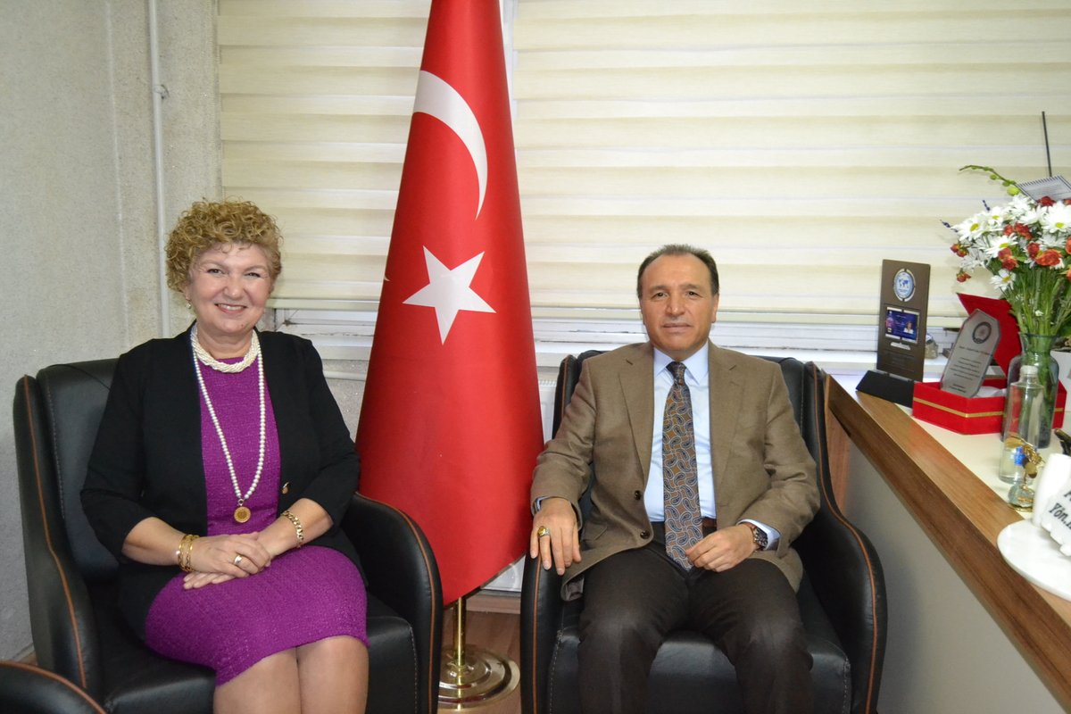 Afyon Kocatepe Üniversitesi Rektörü Gün FM'de Programa Katıldı