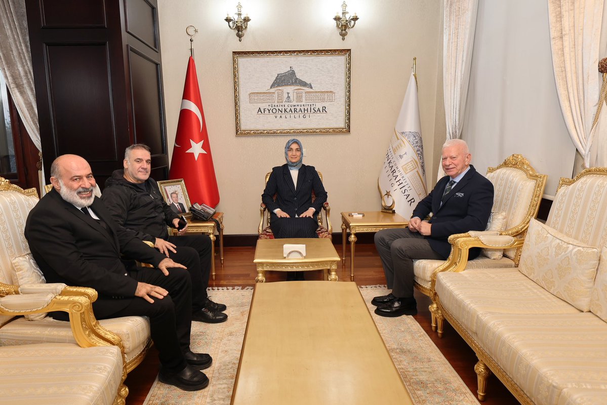 Afyonkarahisar Valisi Kübra Güran Yiğitbaşı, Motokros Federasyonu Temsilcileri ile Bir Araya Geldi