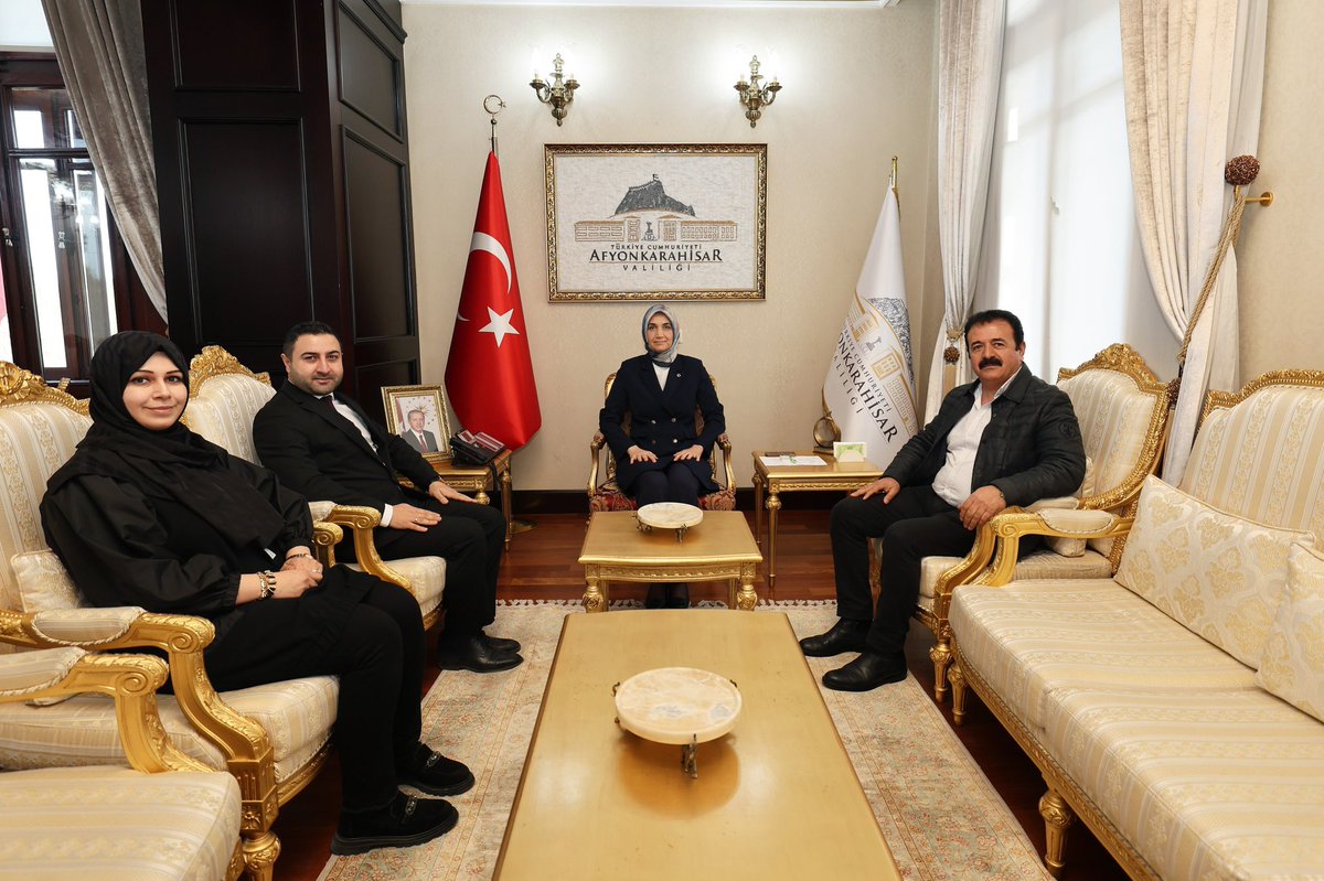 Afyonkarahisar Valisi Doç. Dr. Kübra Güran Yiğitbaşı, İş İnsanı Şaban Ceylan ve Belediye Meclis Üyesi Tahsin Aydın Çifti Kabul Etti