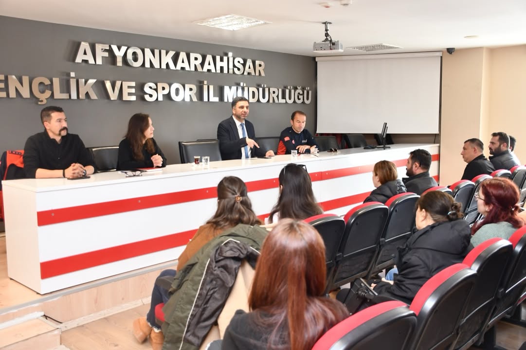 Afyonkarahisar Gençlik ve Spor İl Müdürlüğü'nün Düzenlediği Eğitim Programı Hakkında Ne Öğrenildi?