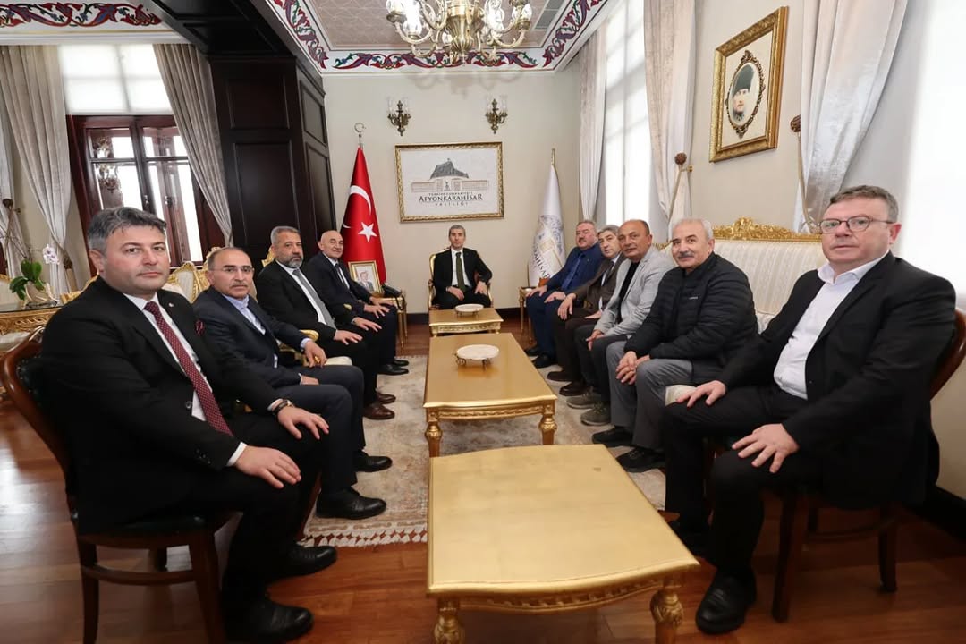 Afyonkarahisar Ticaret Borsası Yönetimi Vali Dr. Naci Aktaş'ı Ziyaret Etti