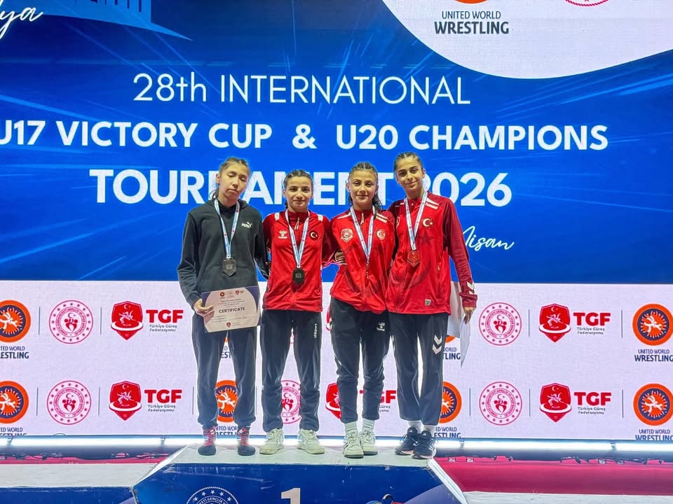 Afyonkarahisarlı Sporcular Antalya'da Hangi Başarıları Elde Etti?