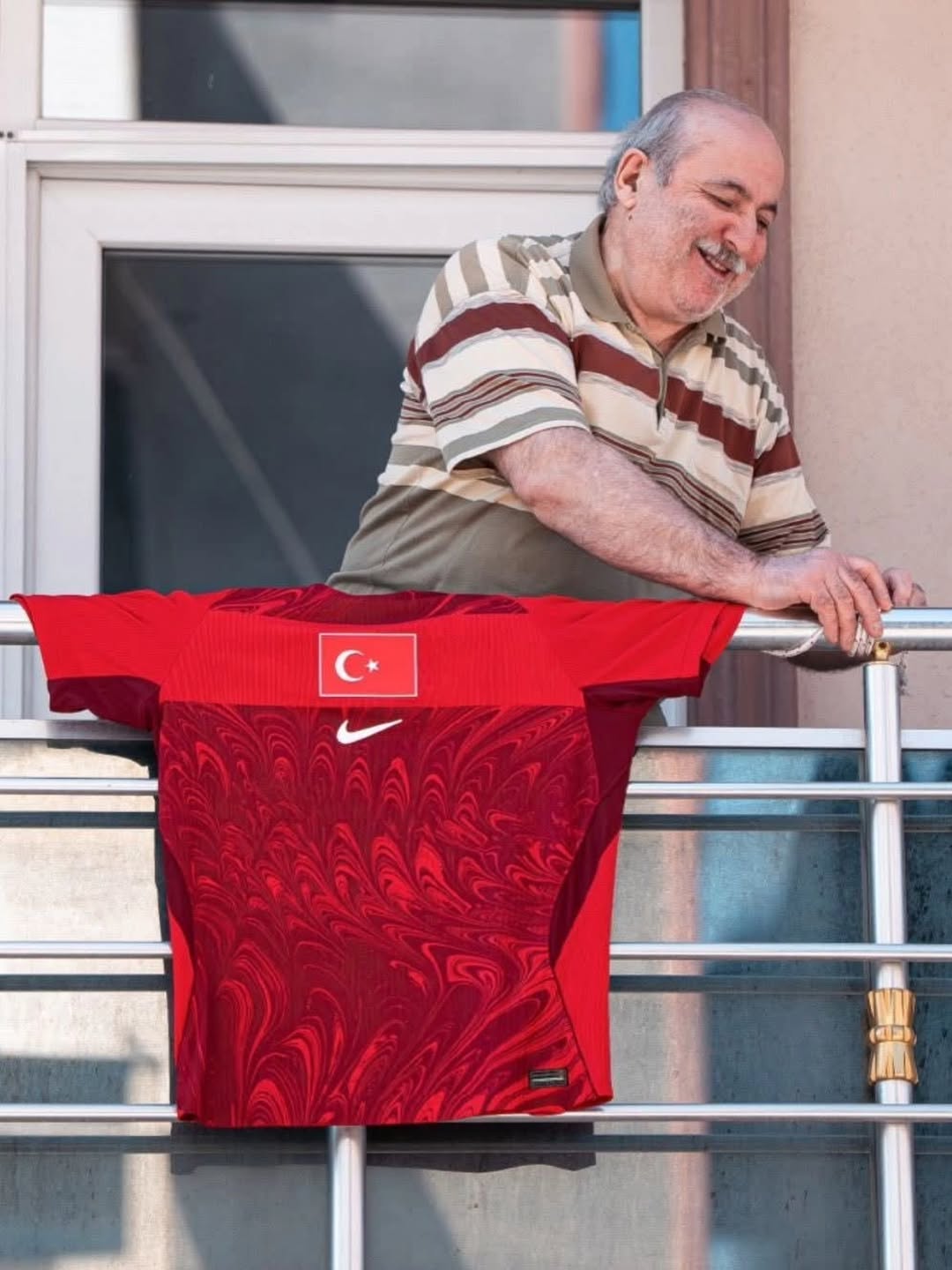 Ahmetpaşa Belediyesi'nden A Milli Takım'a Destek