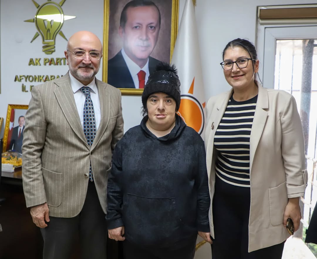 AK Parti Afyonkarahisar İl Başkanlığı, Otizmli Vatandaşları Ağırladı