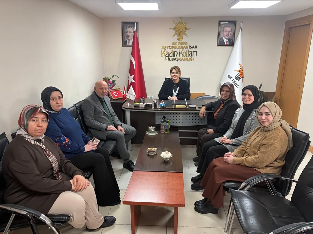 AK Parti Afyonkarahisar İl Kadın Kolları'ndan Hülya Kalaycı'ya Ziyaret