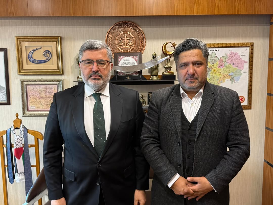 Ak Parti Afyonkarahisar Milletvekili Ali Özkaya, Hocalar Belediye Başkanı Ali Arslan'ı Gazi Meclis'te Misafir Etti
