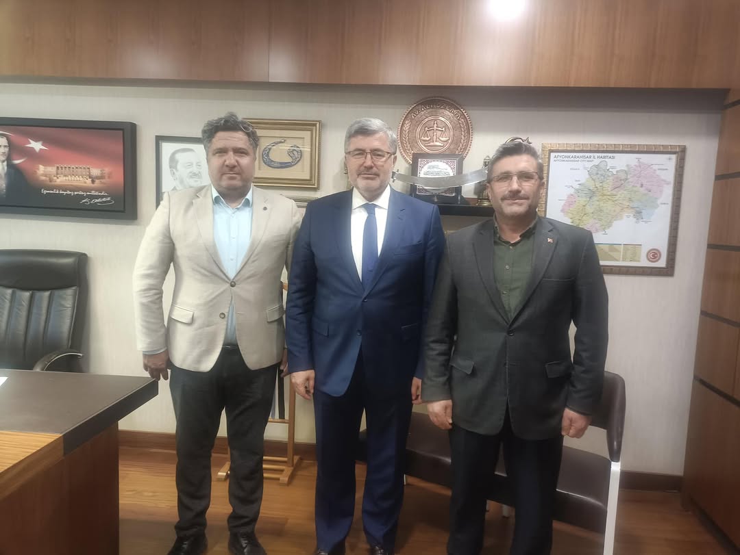 Ak Parti Milletvekili Ali Özkaya'dan Hocalar Belediye Başkanı Ali Arslan ve İGM Üyesi İsmail Özkuleli'ye Ziyaret