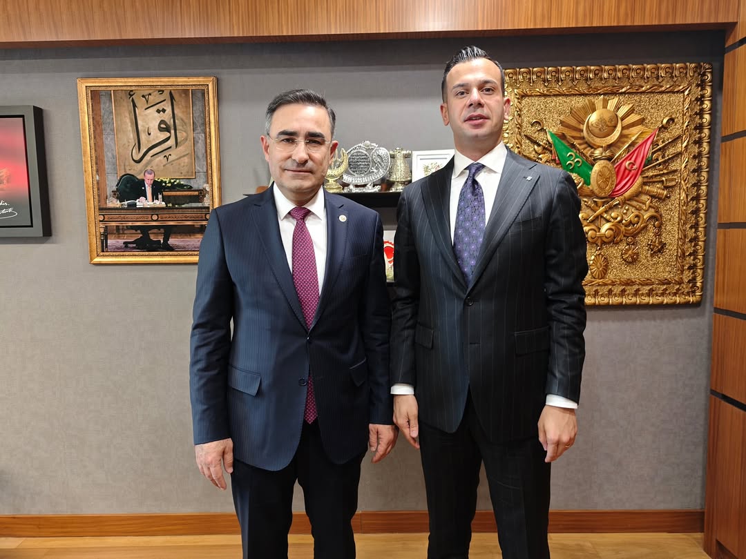 Ak Parti Milletvekili Hasan Arslan, Sinanpaşa Kaymakamı Emrah Aslan'ı Gazi Meclis'te Ağırladı