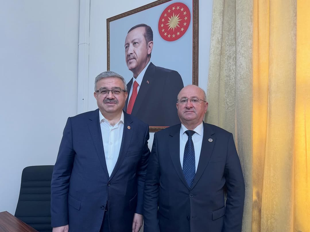 Ak Parti Milletvekili İbrahim Yurdunuseven, Sinanpaşa Serban Belediye Başkanı Ünal Çelikkol'u TBMM'de Ağırladı