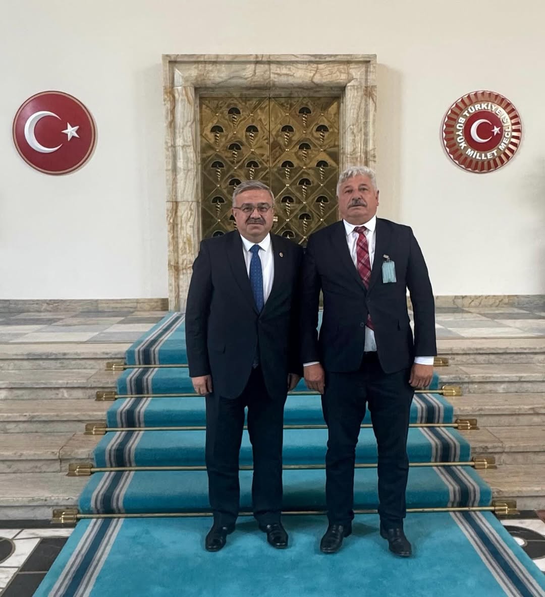 Ak Parti Milletvekili İbrahim Yurdunuseven TBMM'de Işıklar Belediye Başkanı Murat Karamoçu ile Buluştu
