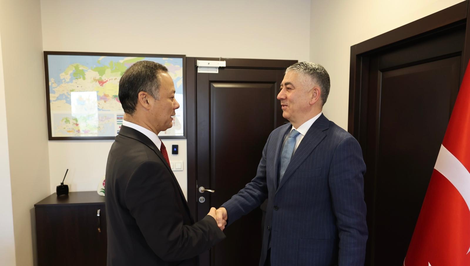 Bakan Yardımcısı Kırgız Büyükelçiyi Kabul Etti