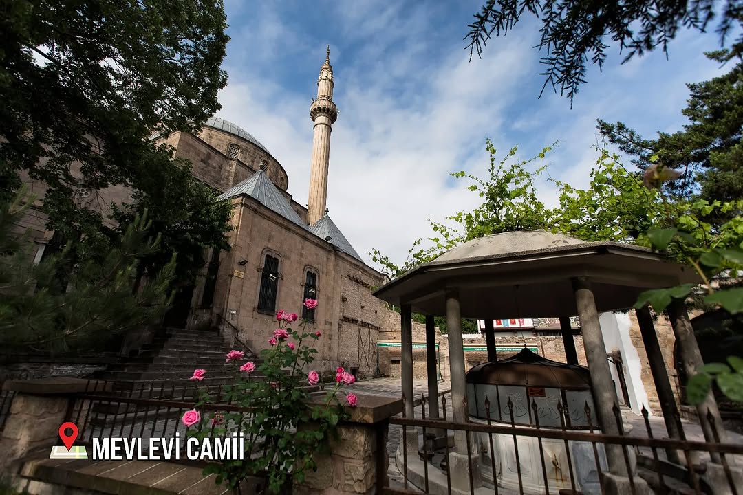 Berat Kandili Kutlu Olsun! Her İnanmış Ruhun Şefaatle Kuşatıldığı Mukaddes Gecede Beratımız Kurtuluş Vuslatı Olsun