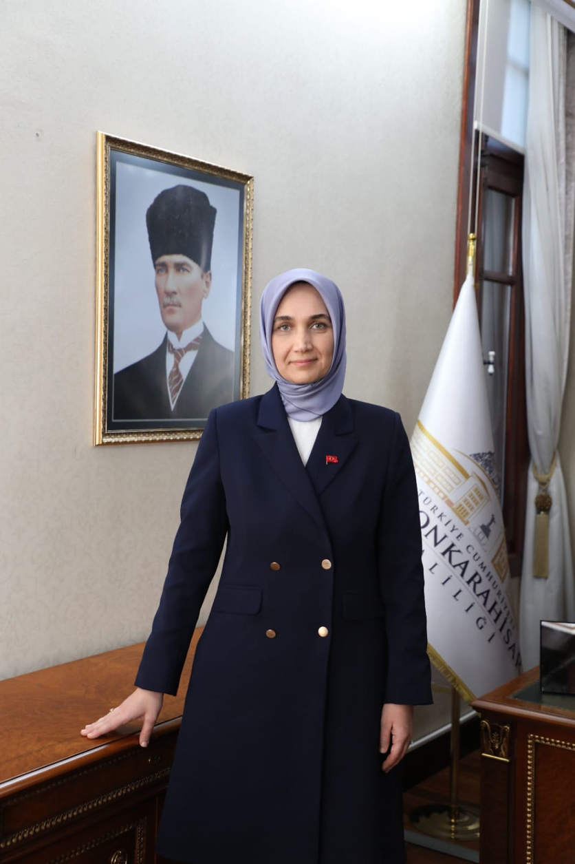 Cumhurbaşkanı Erdoğan'ın Tensipleriyle İçişleri Bakan Yardımcılığı Görevine Atanan Kubra Yigitbasi Tebrik Edildi